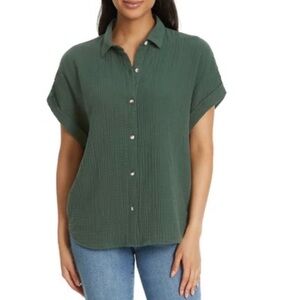 Cotton Gauze Women's Green Button-Up Top